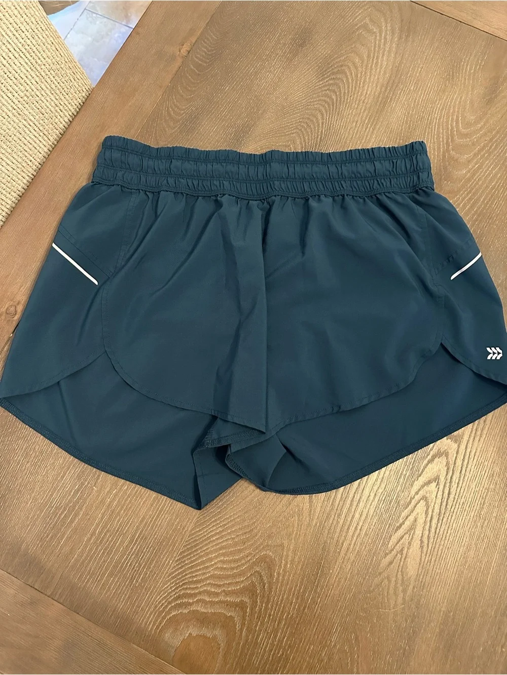All In Motion Women’s Active Shorts Large
